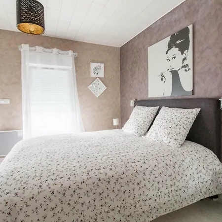 Holiday home De La Plaine *