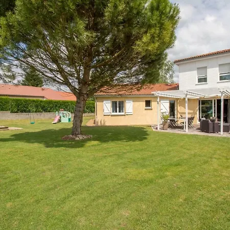 De La Plaine Holiday home *