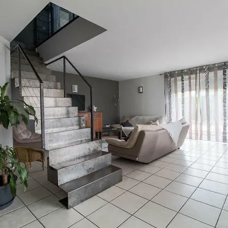De La Plaine Holiday home *