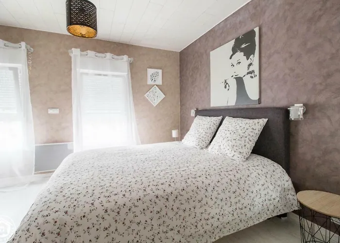 Holiday home De La Plaine *